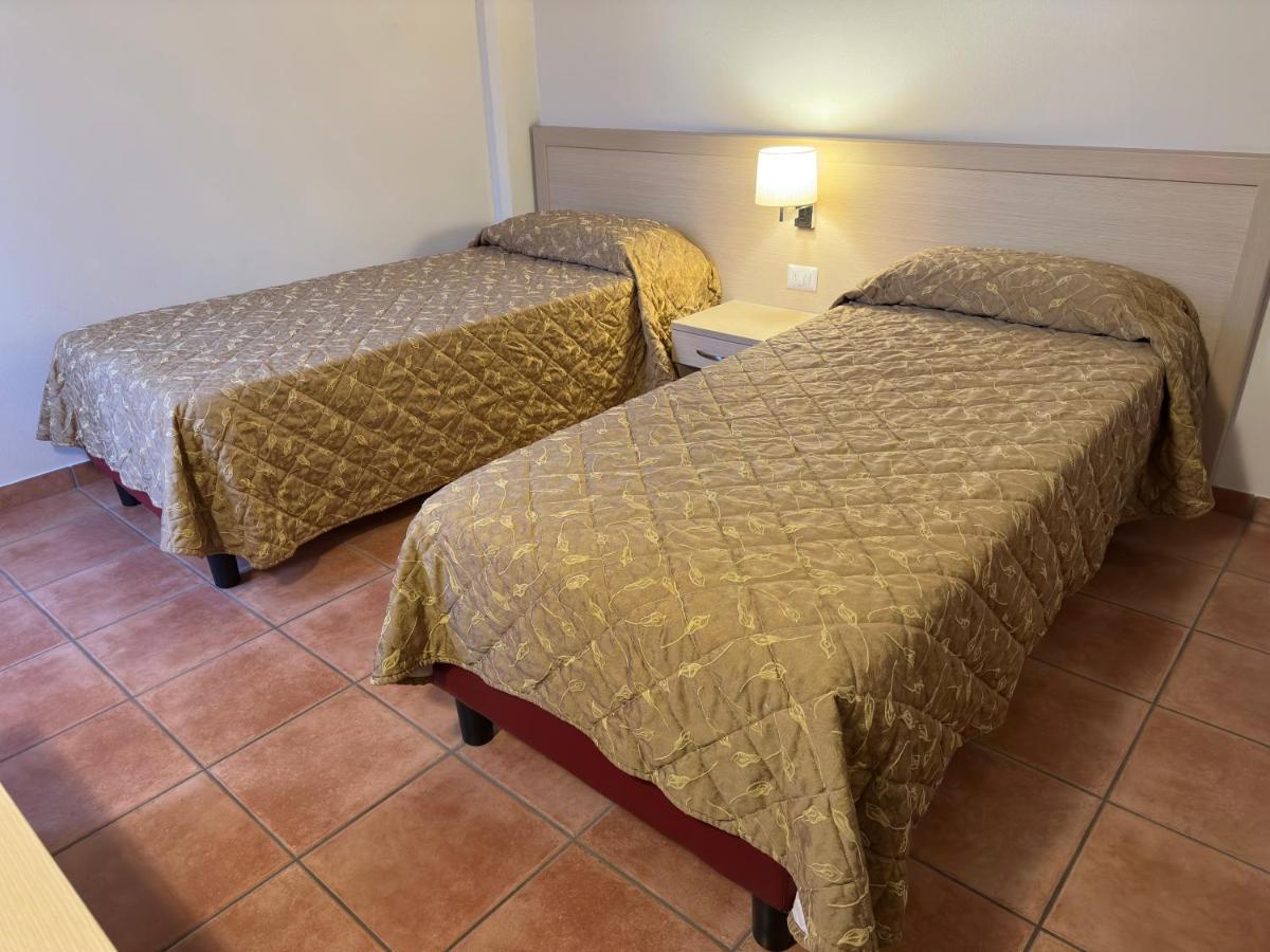 Domus San Bernardino Bed and Breakfast Verona Exteriör bild