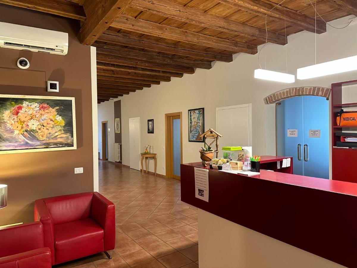 Domus San Bernardino Bed and Breakfast Verona Exteriör bild