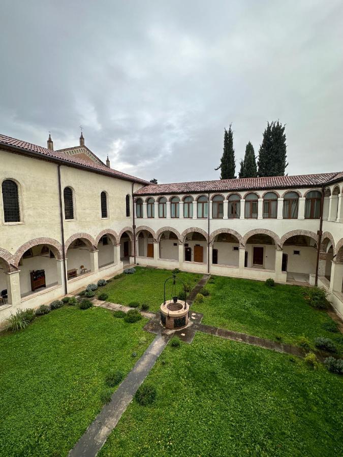 Domus San Bernardino Bed and Breakfast Verona Exteriör bild