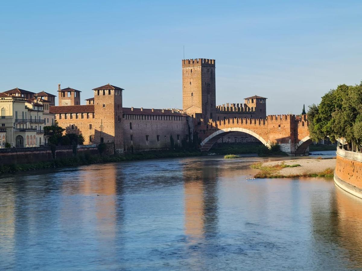Domus San Bernardino Bed and Breakfast Verona Exteriör bild